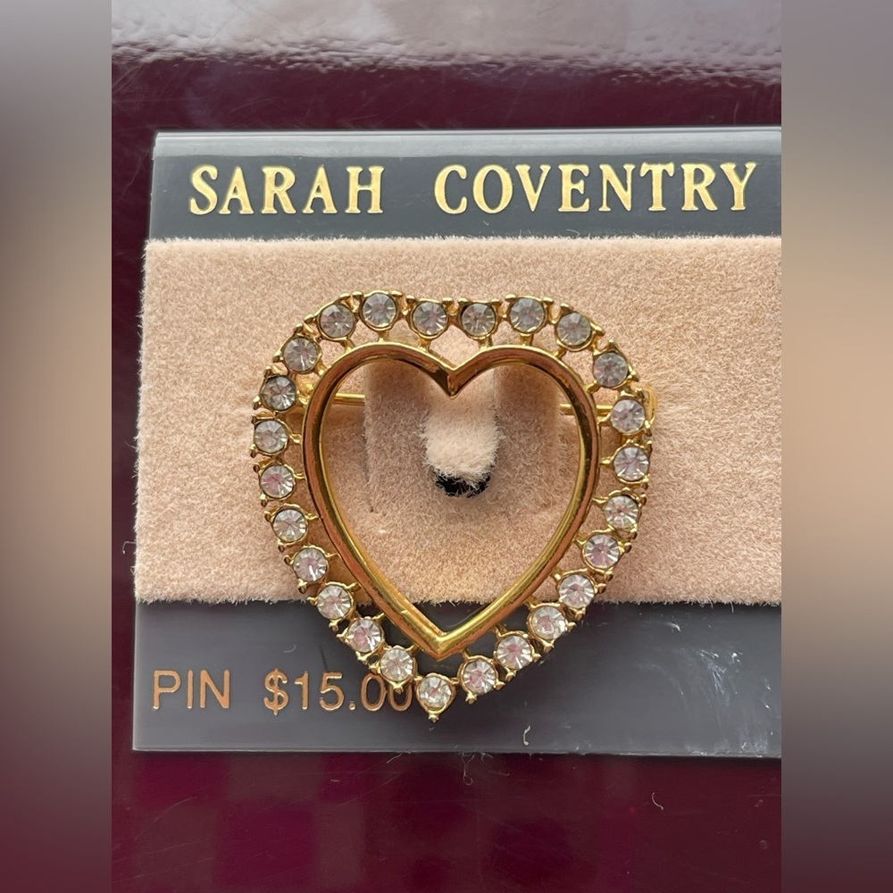 Gorgeous Sarah Cov brooch